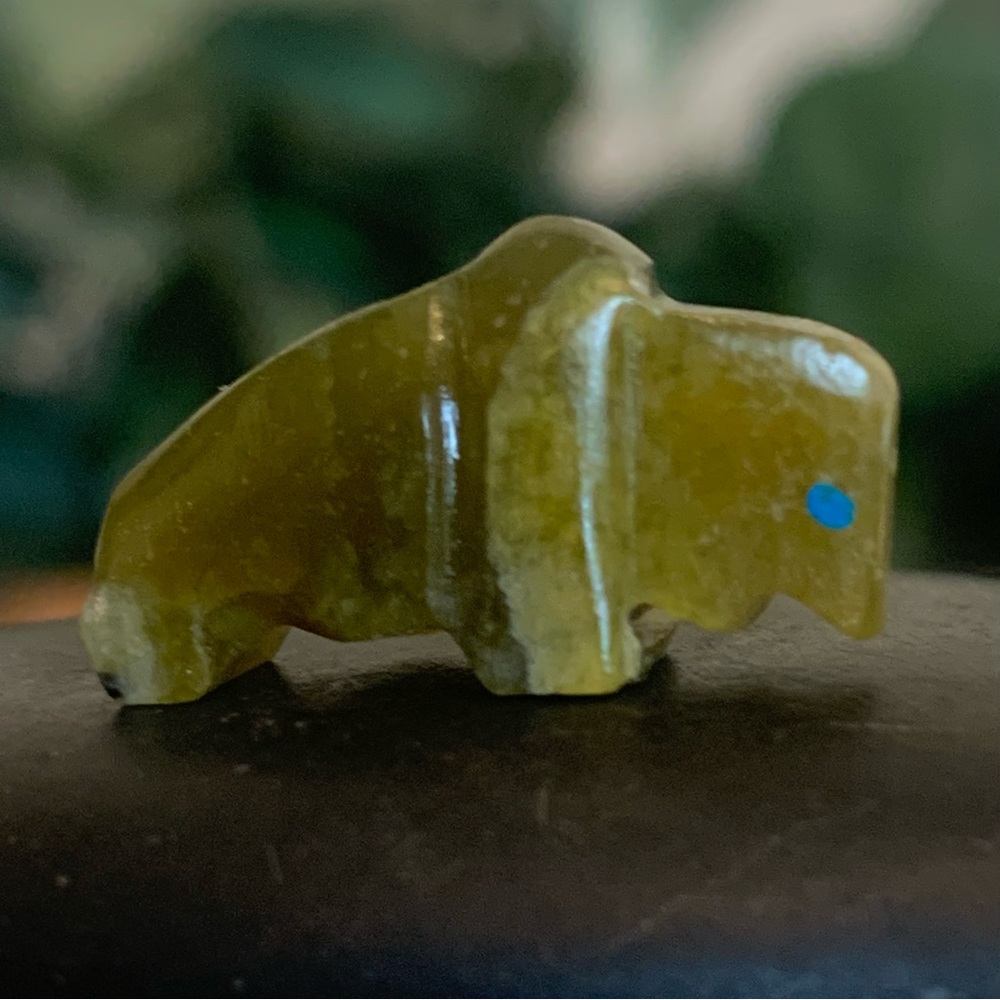 Native American Style Serpentine Carved Zuni Buffalo Bead Top Drilled Animal .9" - Picture 7 of 16